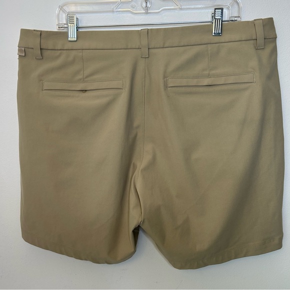 Lululemon ABC Classic-Fit Shorts 7" Warpstreme Men 38 Trench Khaki Casual Chinos - Picture 5 of 9